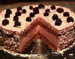 黑莓巧克力奶油蛋糕